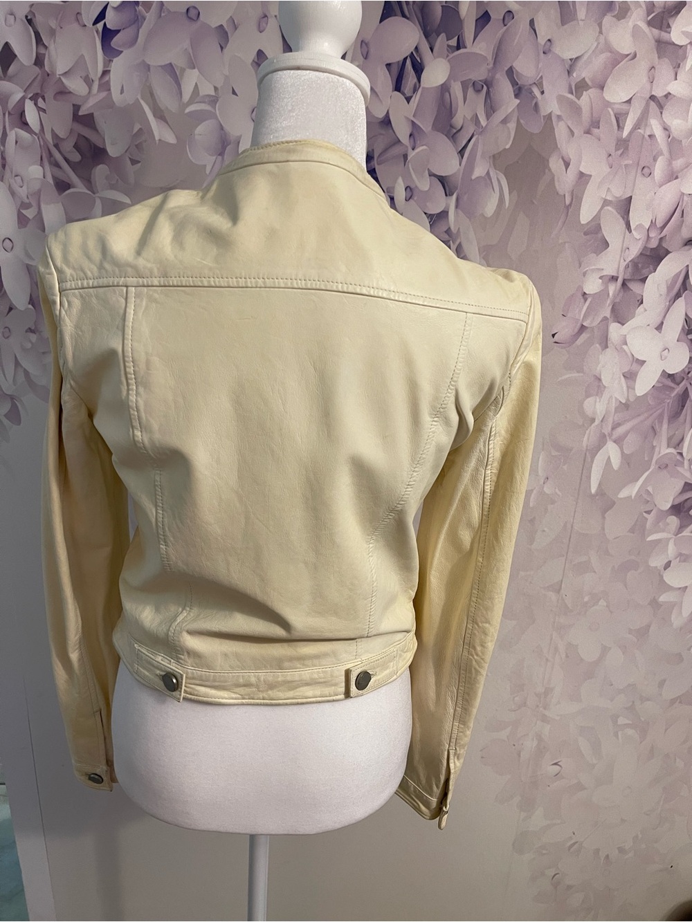 Lamarque Cream Button-Front Jean Jacket - Picture 2 of 9